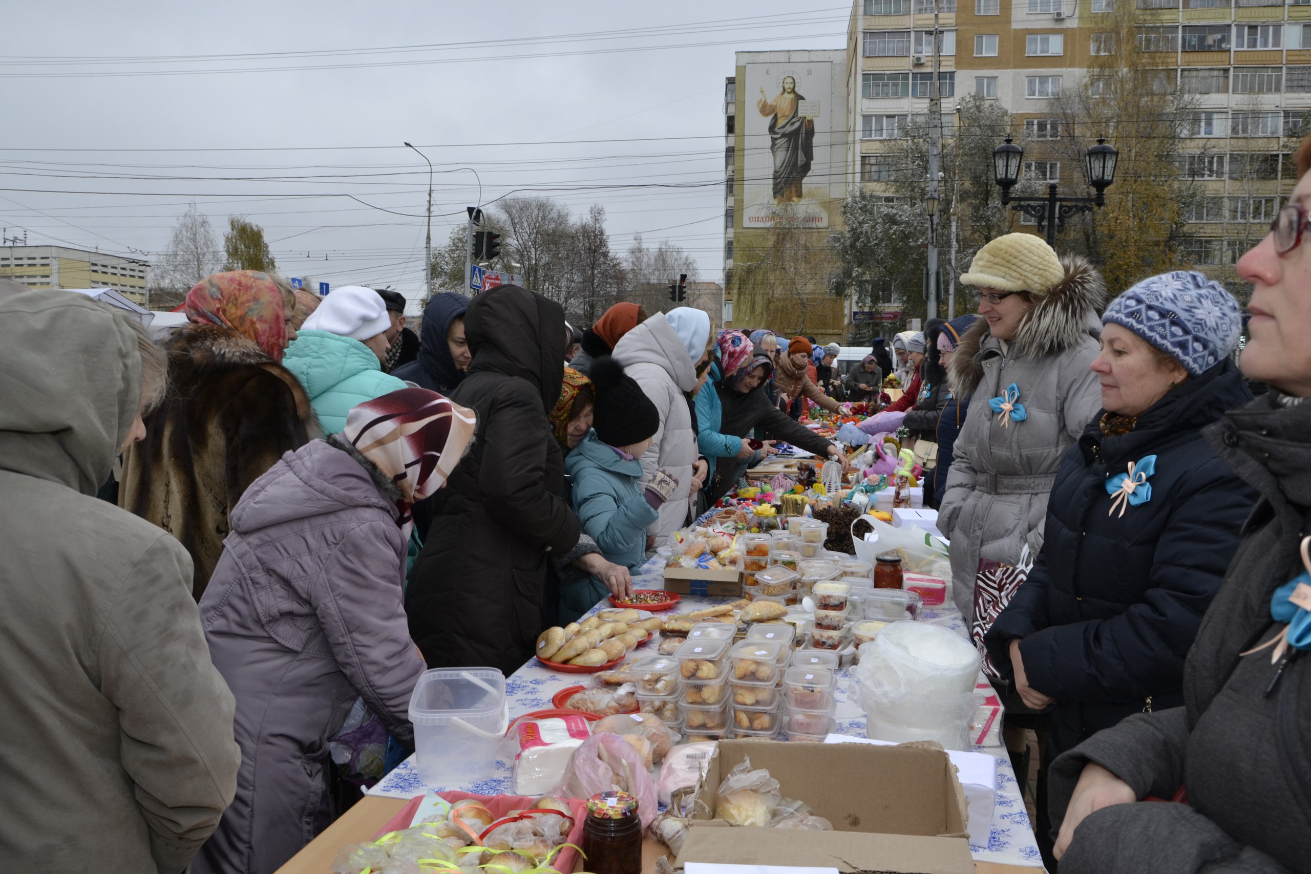 Православная выставка-ярмарка в престольный праздник Архиерейского подворья Казанской иконы Божией Матери г.Саранск